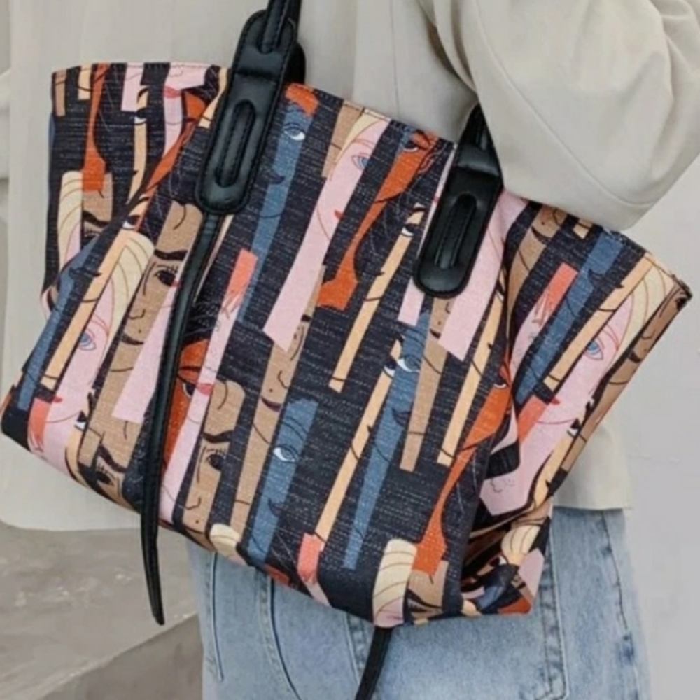 Stylish Multicolor All Over Women Figure Big Tote